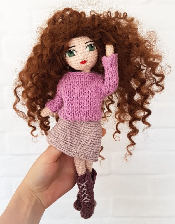 Lala Ada na szydełku i sweterki dla lali na drutach