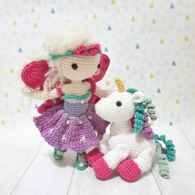 schemat po polsku na lalę wróżkę i jednorożca, wzór na szydełko amigurumi